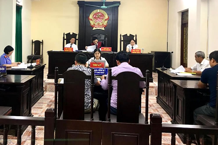 Tòa án tỉnh Hà Giang xét xử vụ án tranh chấp đất đai