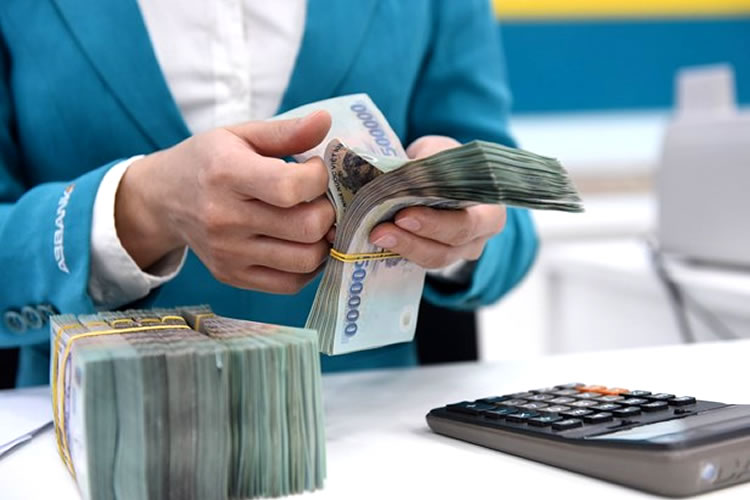 Từ 12/12/2021, nâng hạn mức bảo hiểm cho người gửi tiền ở ngân hàng lên 125 triệu