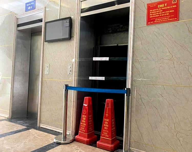 Khi thang máy chung cư rơi, ai phải chịu trách nhiệm?