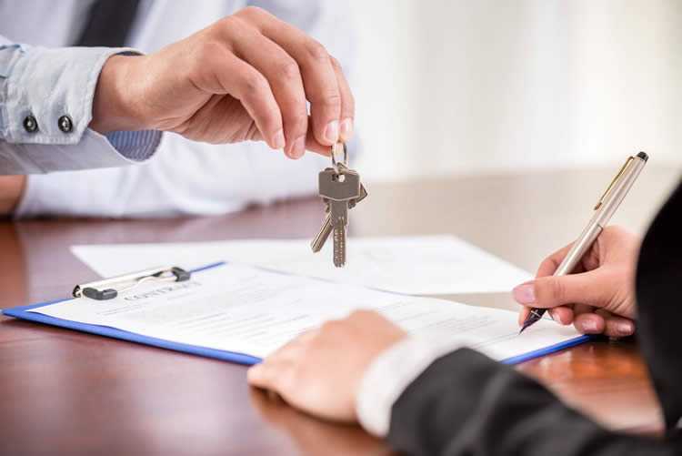 Can a security deposit contract when buying an apartment be  cancelled ?