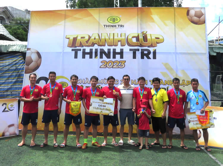 Một số hình ảnh trận chung kết và trao giải bóng đá mini nam "TRANH CÚP THỊNH TRÍ 2023"