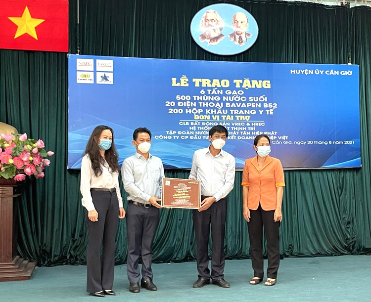 Thinh Tri Law and Ho Chi Minh City Real Estate Club join hands to prevent COVID-19 in Can Gio District