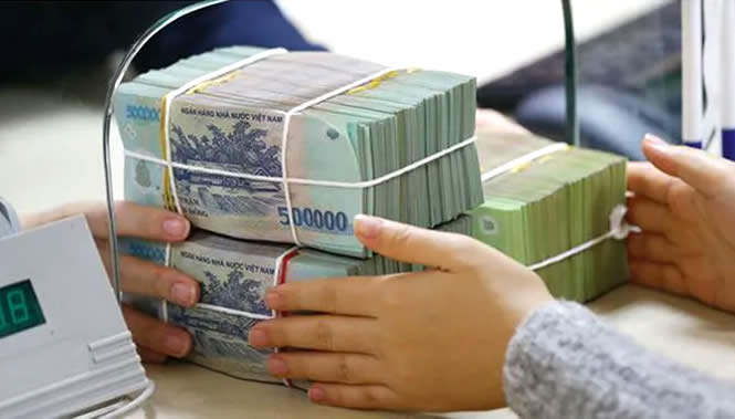 Thủ tướng yêu cầu ngân hàng tiếp tục giảm lãi suất cho vay